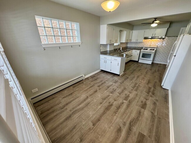 Photo - 6038 W Peterson Ave Unit 1