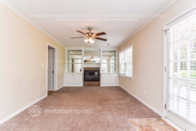 Photo - 981 Flagg Way NW