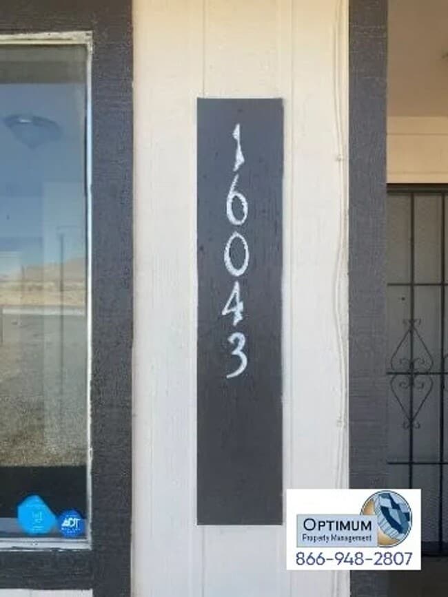 Photo - Charming 3-Bedroom Home with Large Backyar...