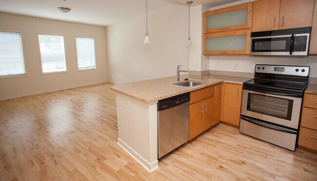 Building Photo - 242 E Water St Unit 106