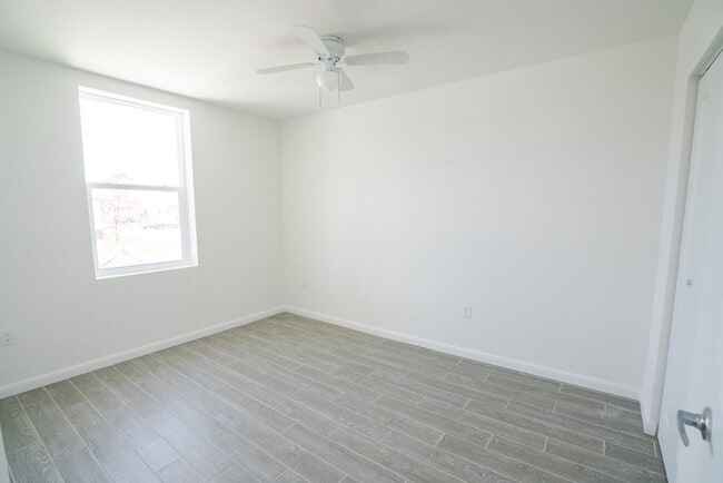 Photo - Seaward Landing