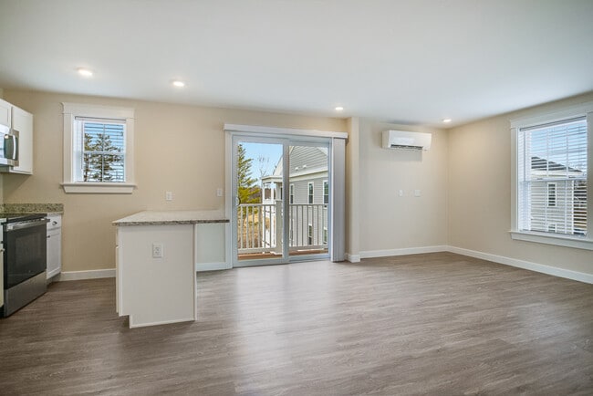 Cloverleaf Apartments