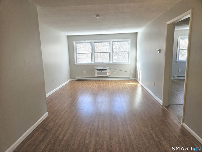 Photo - 131 Milford St Ext Unit B10