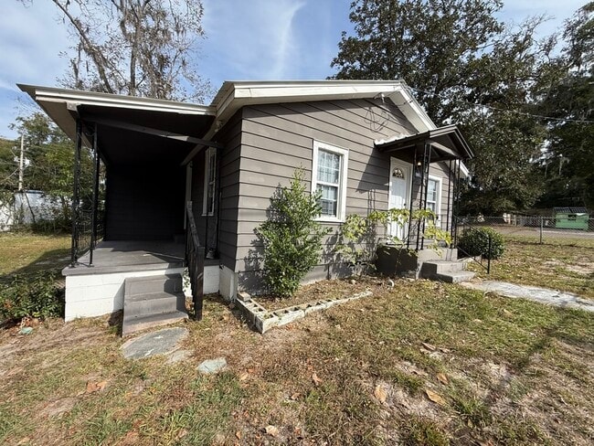 Photo - 9605 Highland Ave