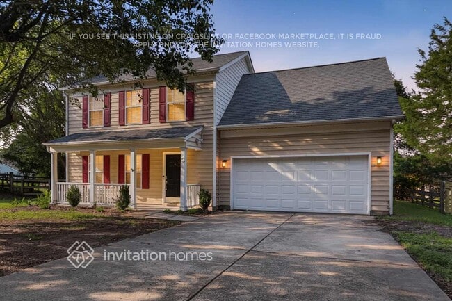 Photo - 410 Queens Dr SW