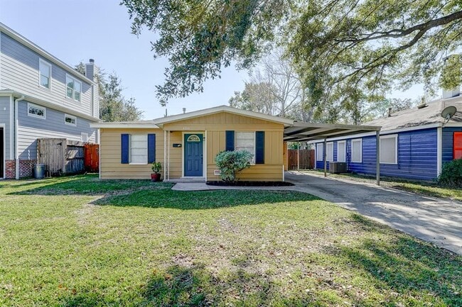 Photo - 4311 Ione St Casa