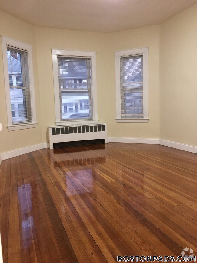 Building Photo - 258 Belmont St Rental