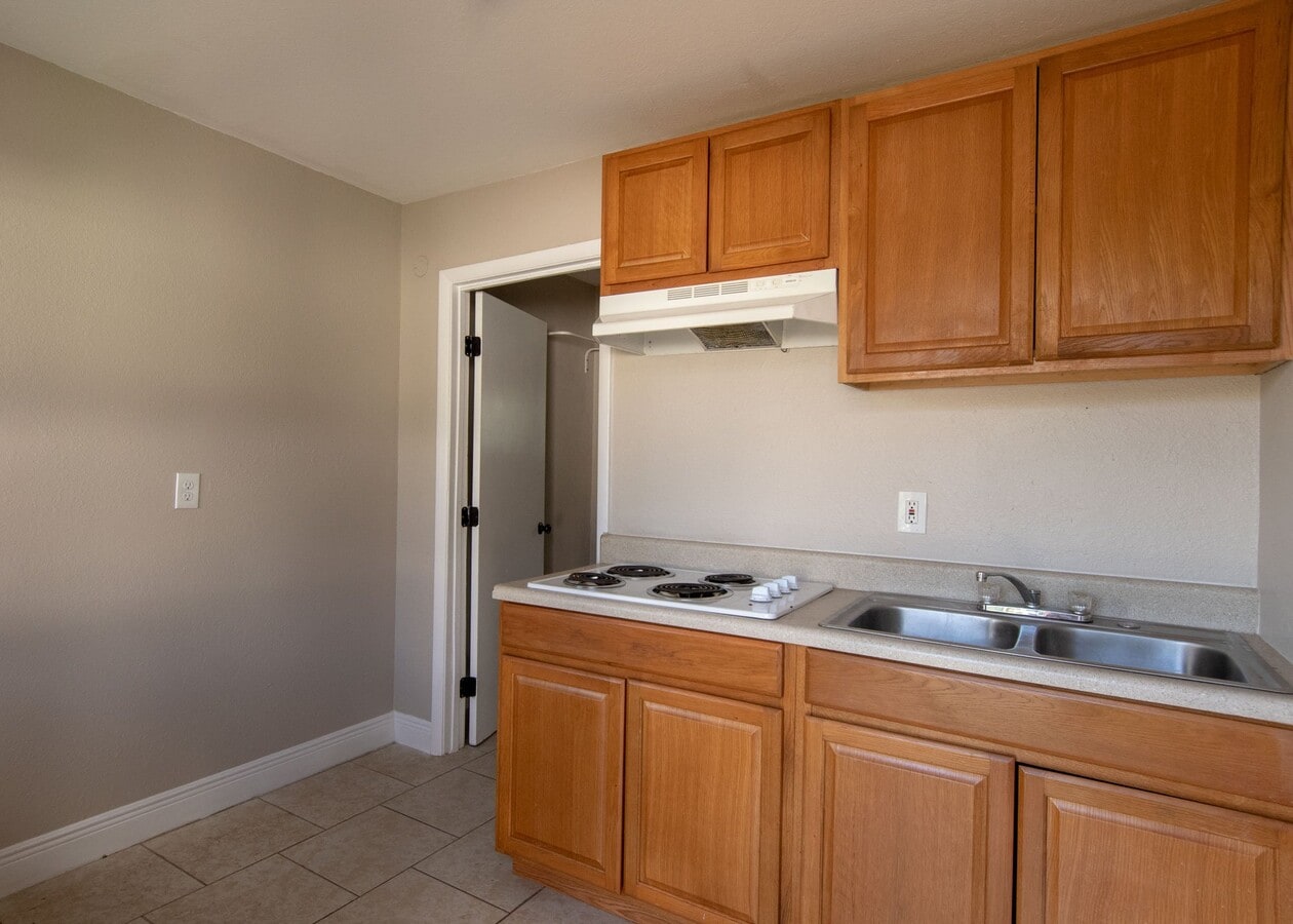 Photo - 918 S Verona Ave Unit 11