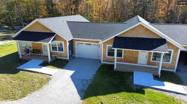 Photo - 926 Stafford Rd