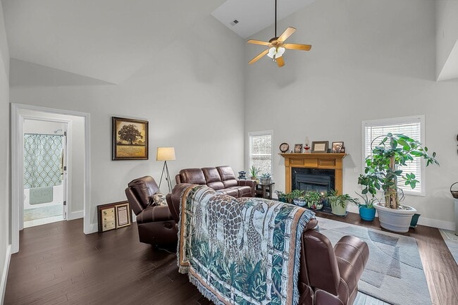 Photo - Spacious & Well-Maintained Home for Rent in North Charleston