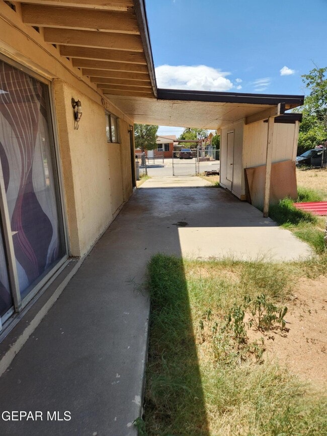 Photo - 10331 Blythe Dr