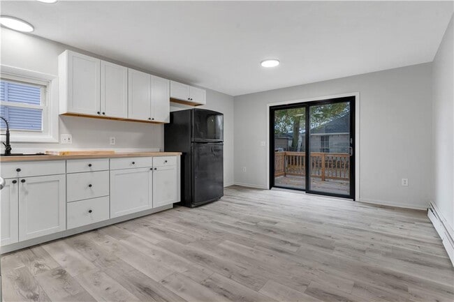 Photo - 107 Roosevelt St