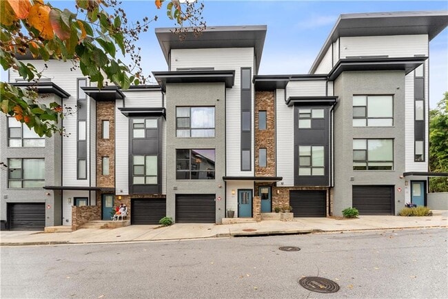Building Photo - 53 Moda Ln