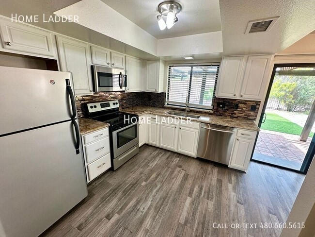 Photo - 1702 N Ventura Ln