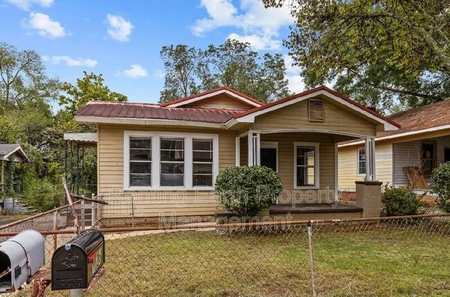 Photo - 926 Cherry St