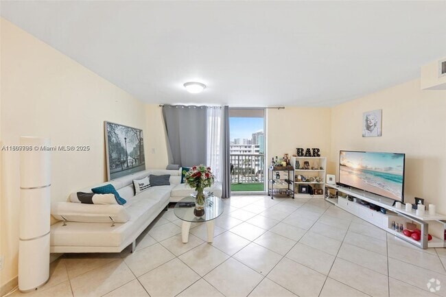 Building Photo - 3161 S Ocean Dr Unit 607 Rental