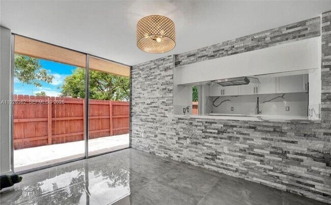 Photo - 20010 SW 123rd Dr