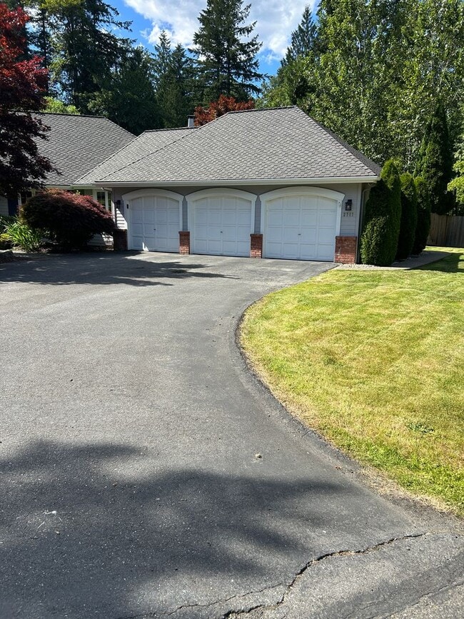 Photo - 3bd/2.5ba Redmond Home