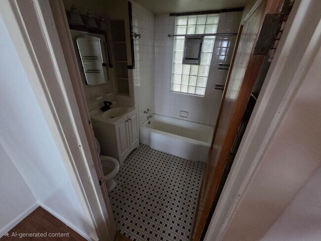 Photo - 238 Des Plaines Ave