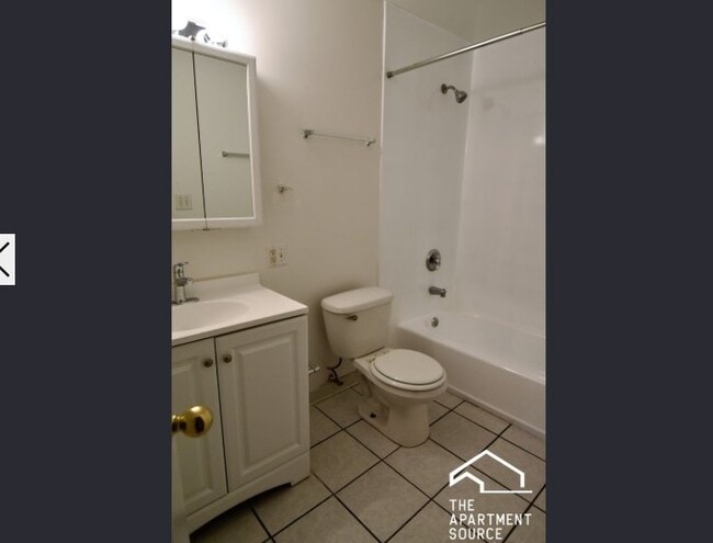 Photo - 3807 N Broadway Unit 2