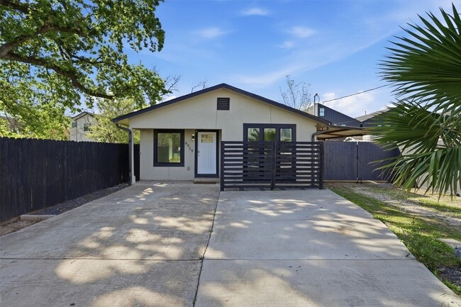 Building Photo - 4929 Creekmont Dr