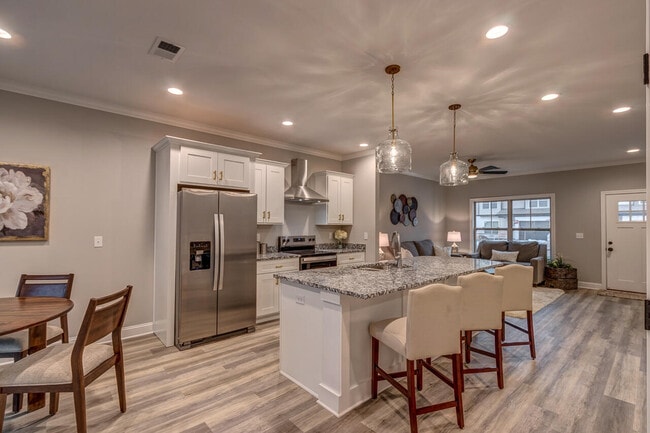 Photo - 115 Copperfield Way