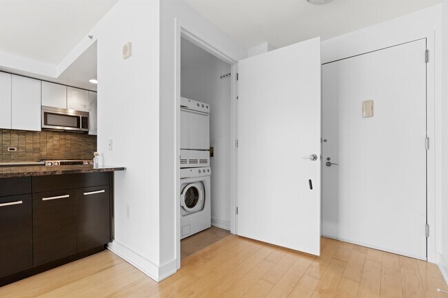 Photo - 2 2nd St Unidad 2507