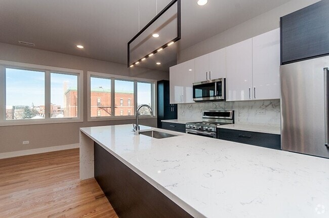 Building Photo - 1639 W Grand Ave Rental
