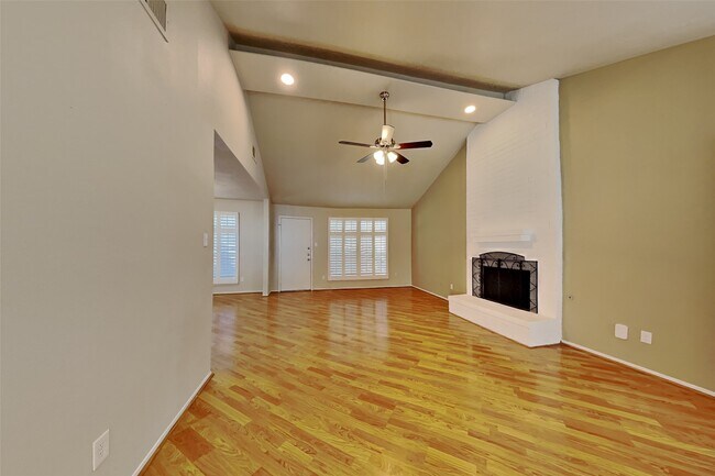 Photo - 20 Early Dawn Ct