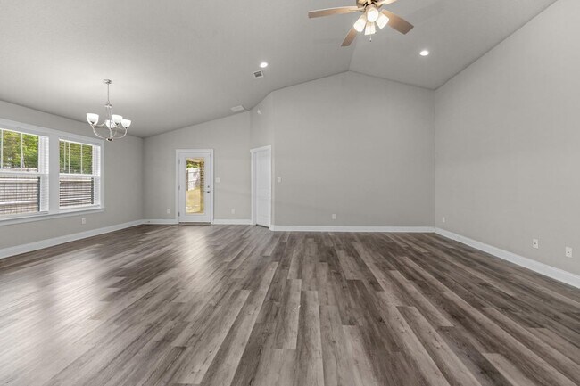 Photo - 7424 Gordon Evans Rd