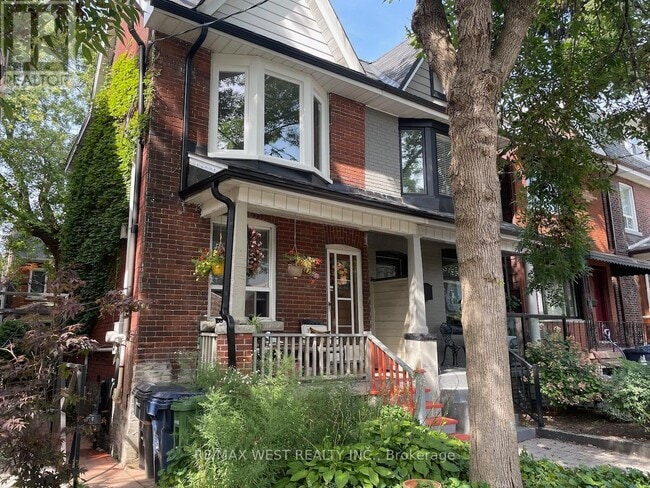 Photo - 76 Bellwoods Ave