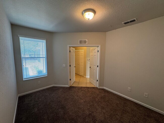 4401 SW 52nd Cir Unidad 101