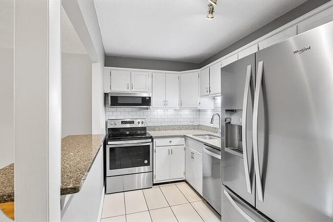 Photo - 11 Cogswell Ave