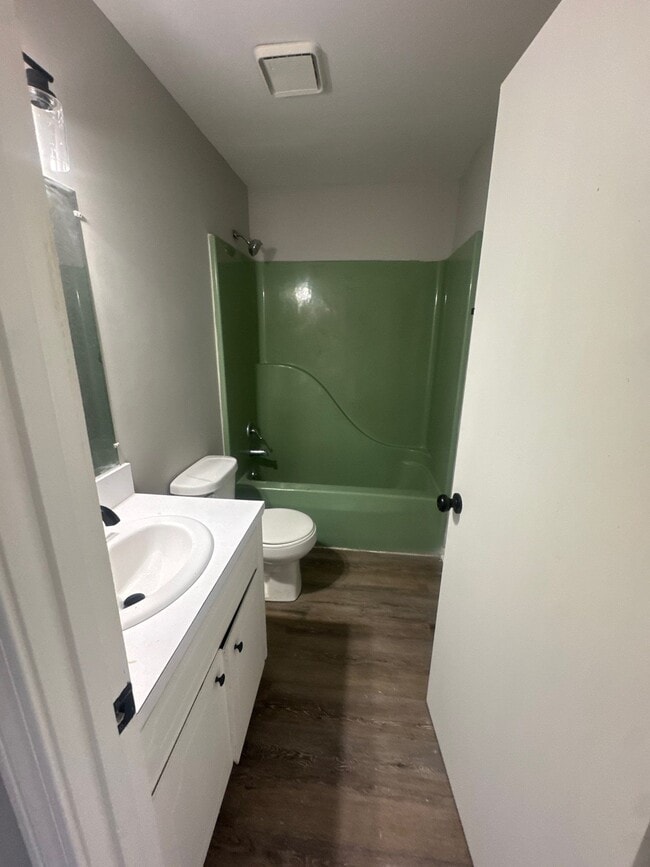 Photo - 207 Highland St