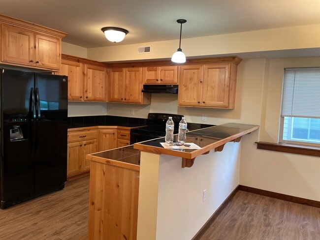 Photo - 3263 Catron St