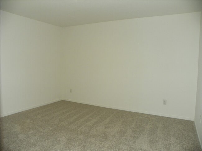 Photo - 261 Douglas Hls Dr