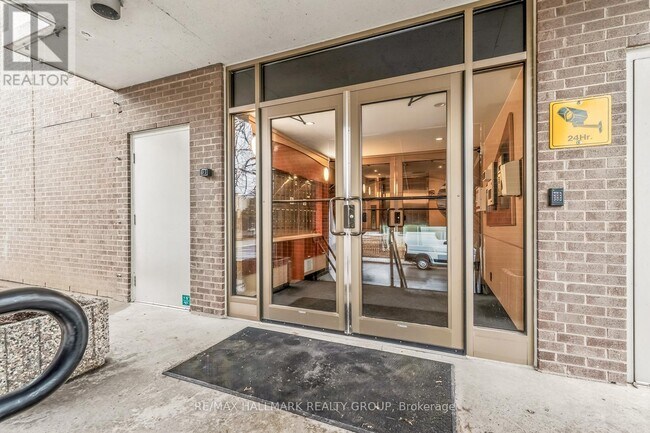 Photo - 30 Charlevoix St. Unité 203