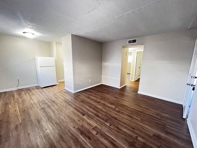 Photo - 6510 Hackel Dr Unit 6510 Hackel Dr -  1
