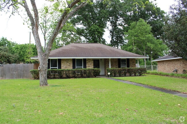 Building Photo - 2491 Donald Dr Rental