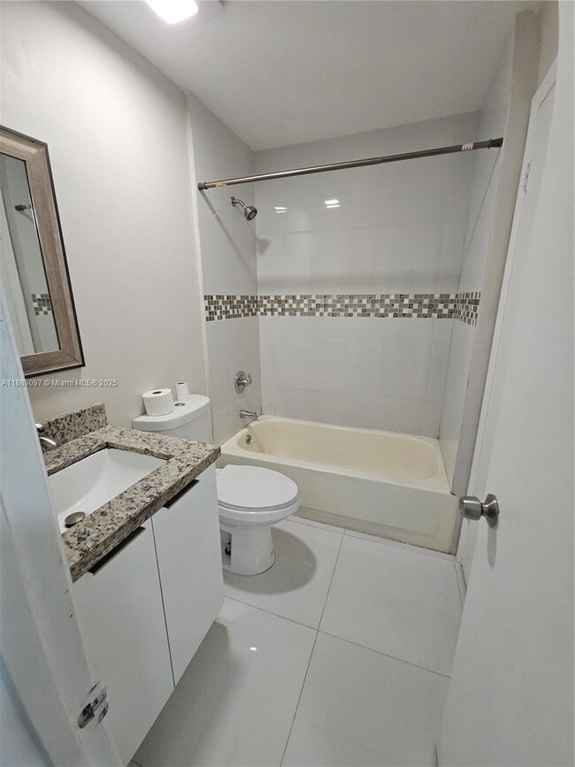 Photo - 6901 NW 179th St Unit 212