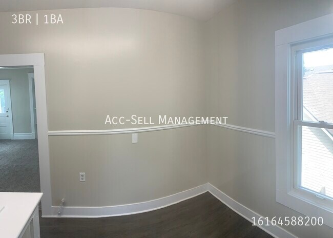 Photo - 944 Davis Ave NW Unidad 2