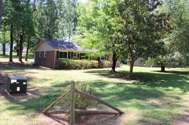 Photo - 109 Hillcrest Ln