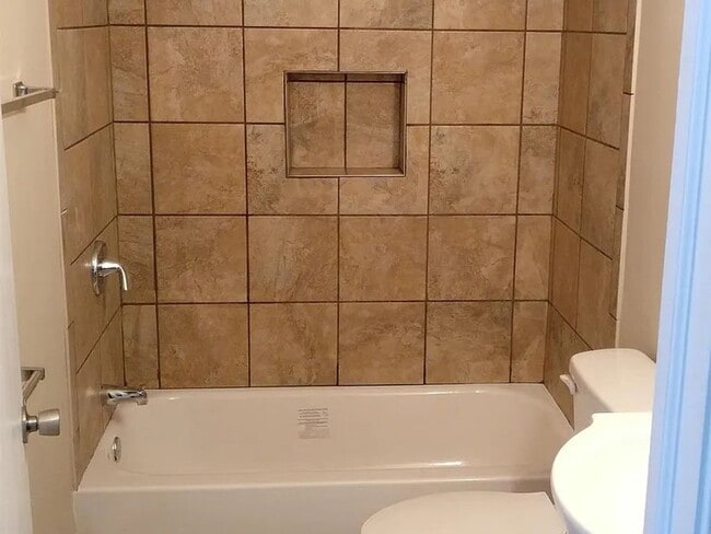 Photo - 805 Eva St Unit B