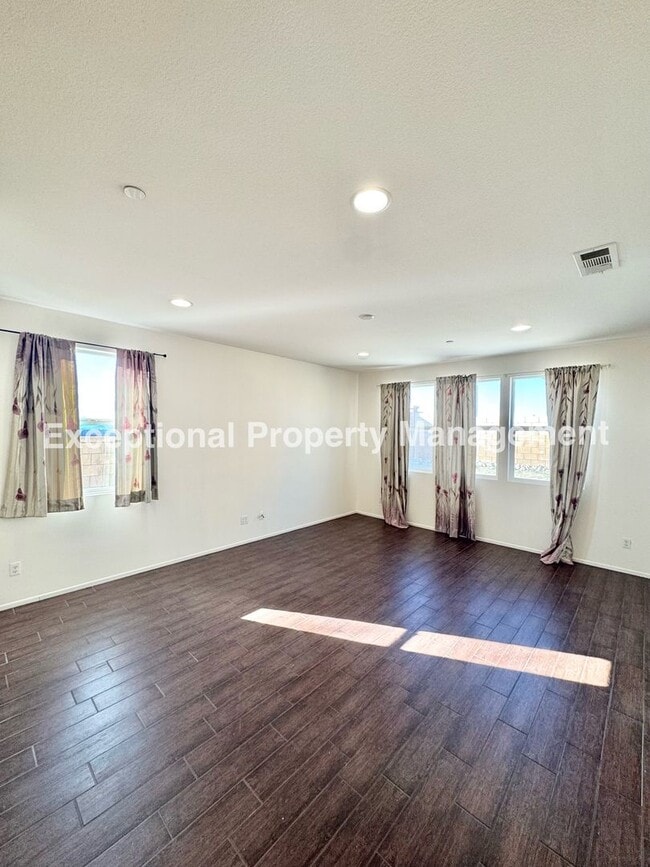 Photo - Read to move in 4 bedroom 3 bath home with a den