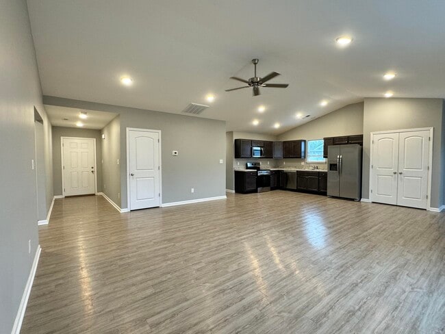 Photo - 6073 Arbor Wds Wy