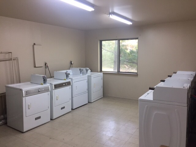 Photo - Ravine Woods Apartments