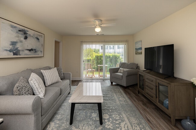 Photo - The Summit at Owings Mills Apartments