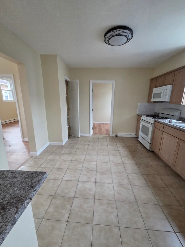 Photo - 141 Jackson Ave Unit 1