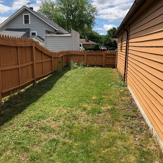 Photo - 512 W Wing St Unit 2