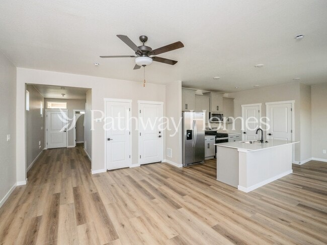 Photo - 9421 Yampa St